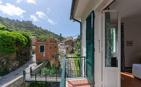 Joivy Lovely Apt For 2, With Terrace And Lovely View